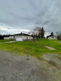 Property Photo:  10880 E Mariposa Road  CA 95215 