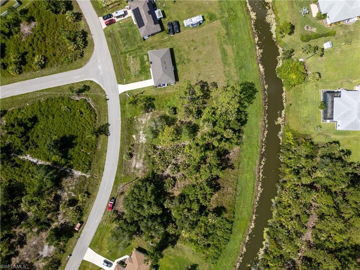Property Photo: Bannock Cir FL 34288