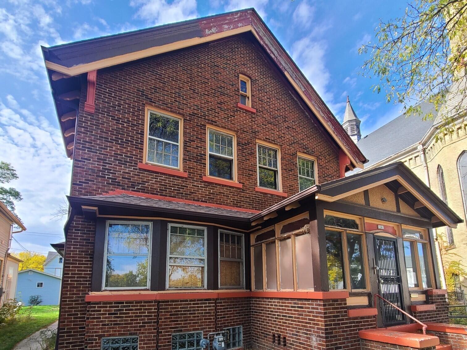 Property Photo: 2367 N Vel R Phillips Ave WI 53212