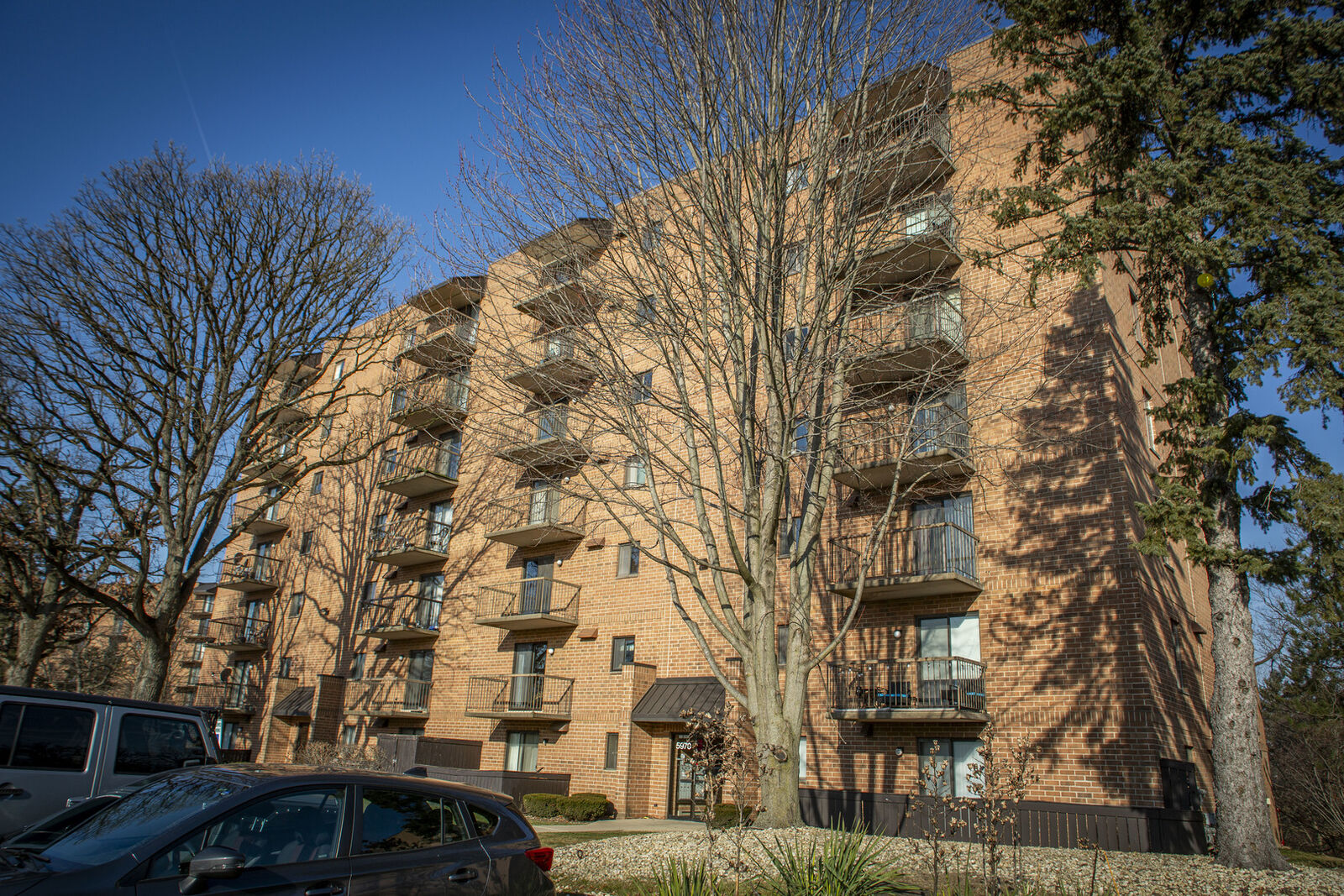 Property Photo: 5970 Lake Bluff Drive 502 IL 60477