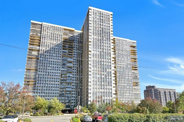 Property Photo: 200 Winston Drive 2307 NJ 07010