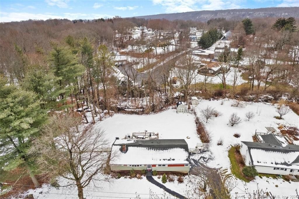 Property Photo:  6 Norman Road  CT 06514 