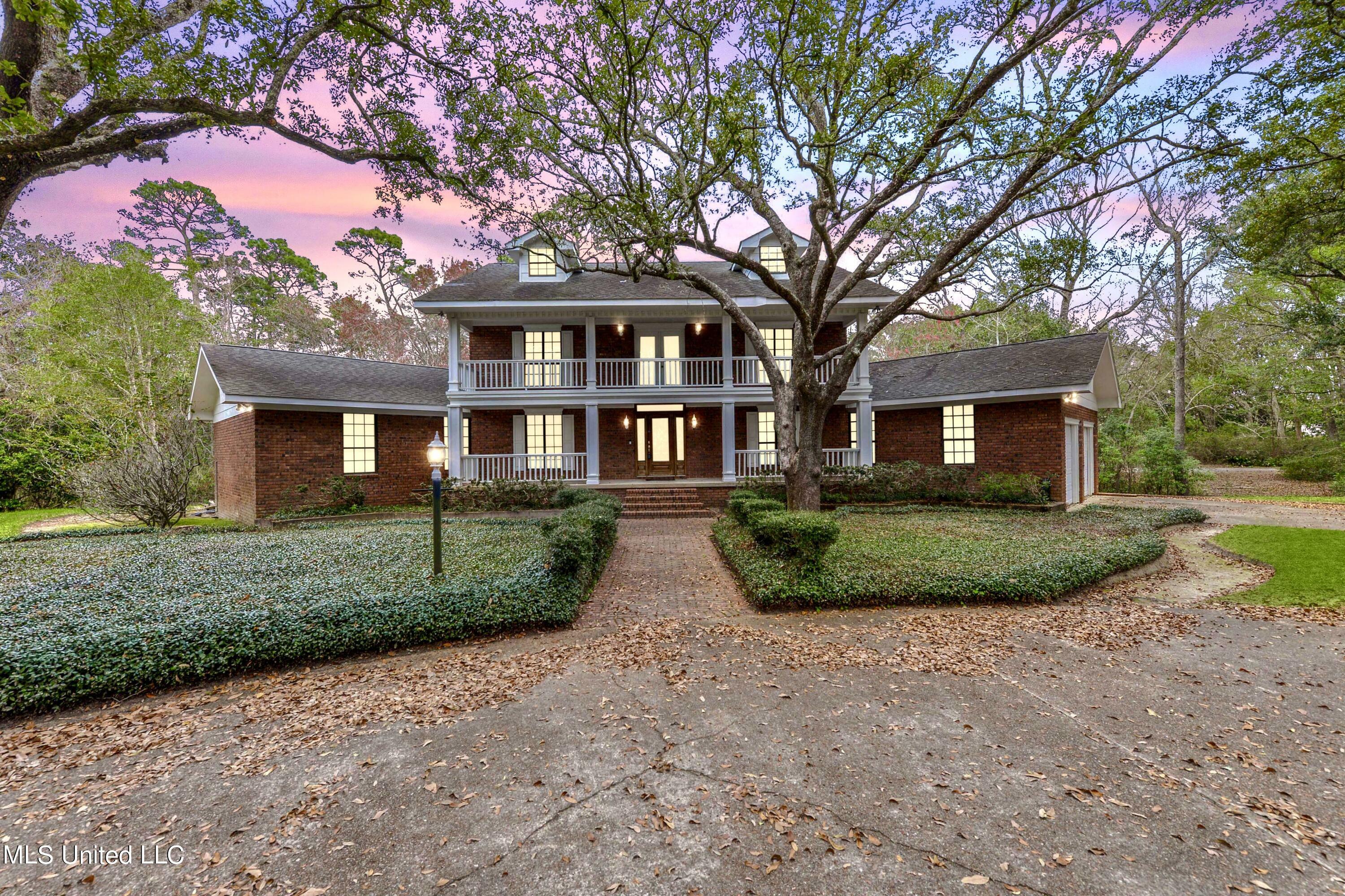 Property Photo:  3712 Townsend Road  MS 39553 