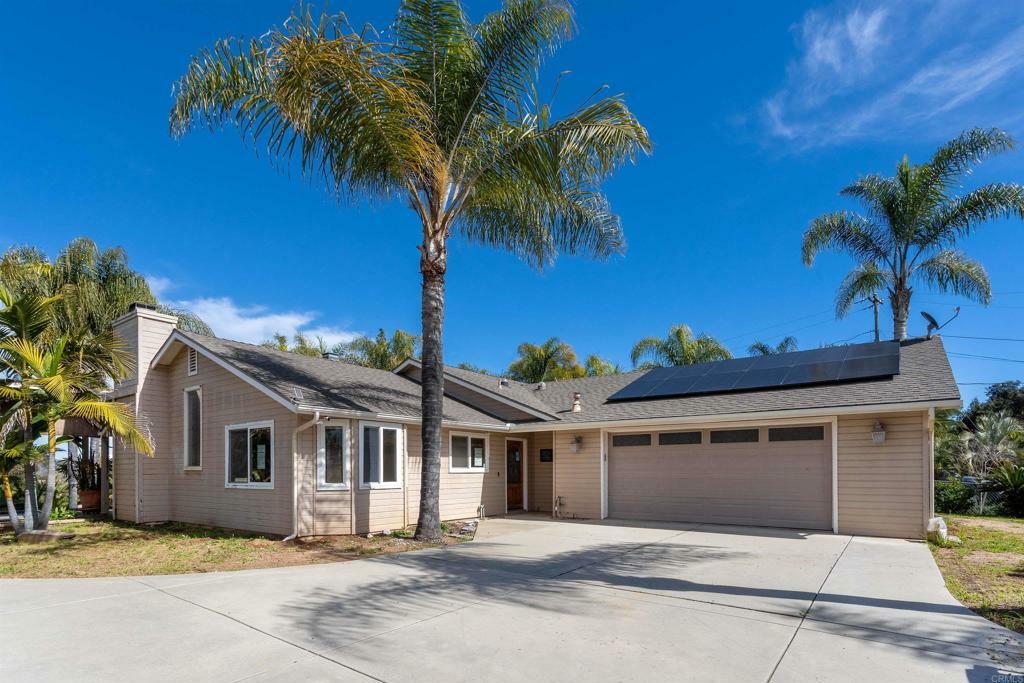 Property Photo:  1834 Acacia Lane  CA 92028 