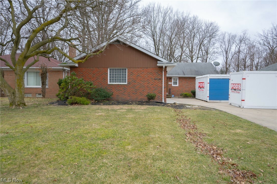 Property Photo:  4846 Monticello Boulevard  OH 44143 