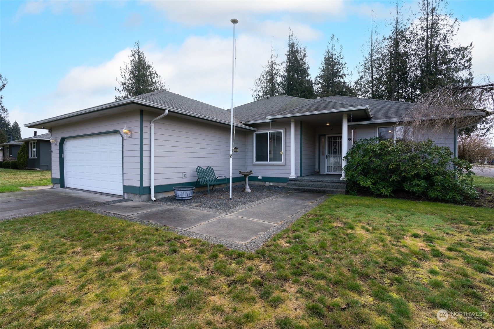 Property Photo:  391 N Park Street  WA 98264 