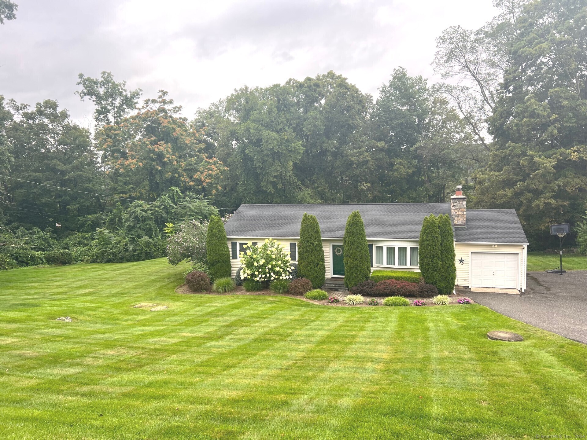 Property Photo: 11 Cathryn Street CT 06776