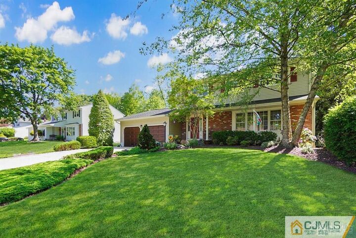 18 Hamilton Drive  East Brunswick NJ 08816 photo