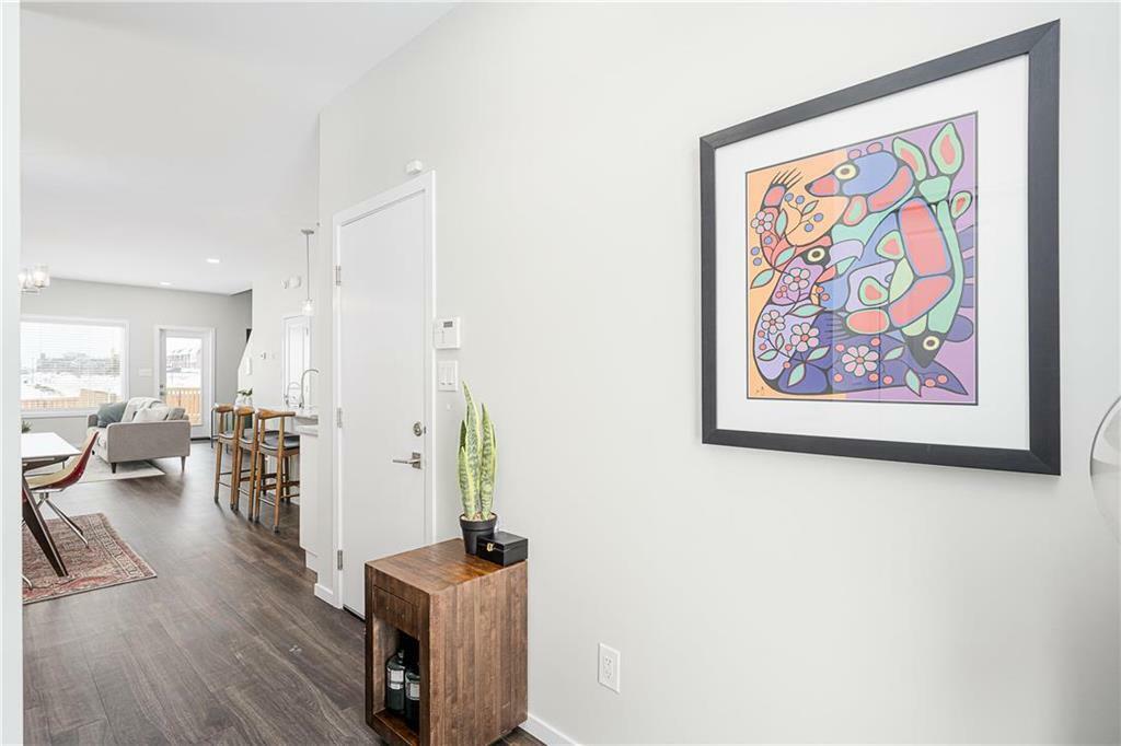 Property Photo:  835 Vaughan Avenue  MB R1A 2G2 