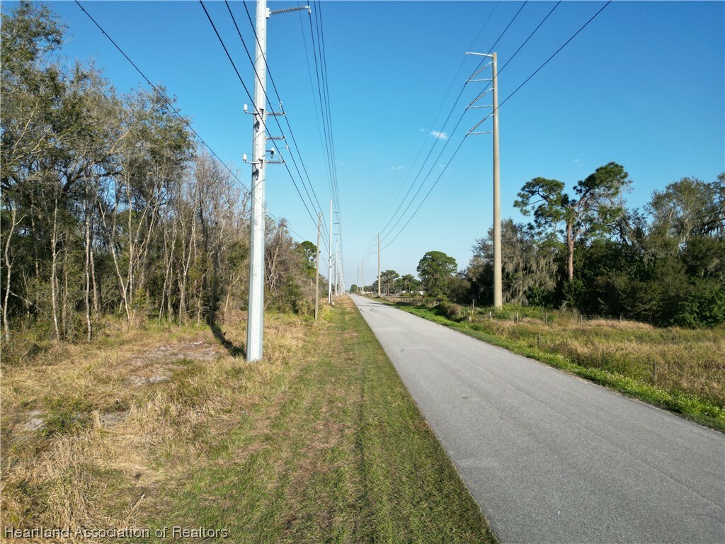 Property Photo:  1139 Lake Groves Road NW  FL 33852 