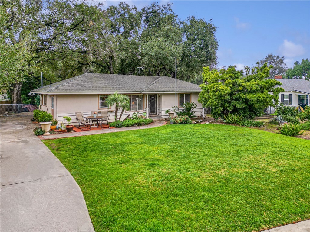 Property Photo:  440 E Bennett Avenue  CA 91741 