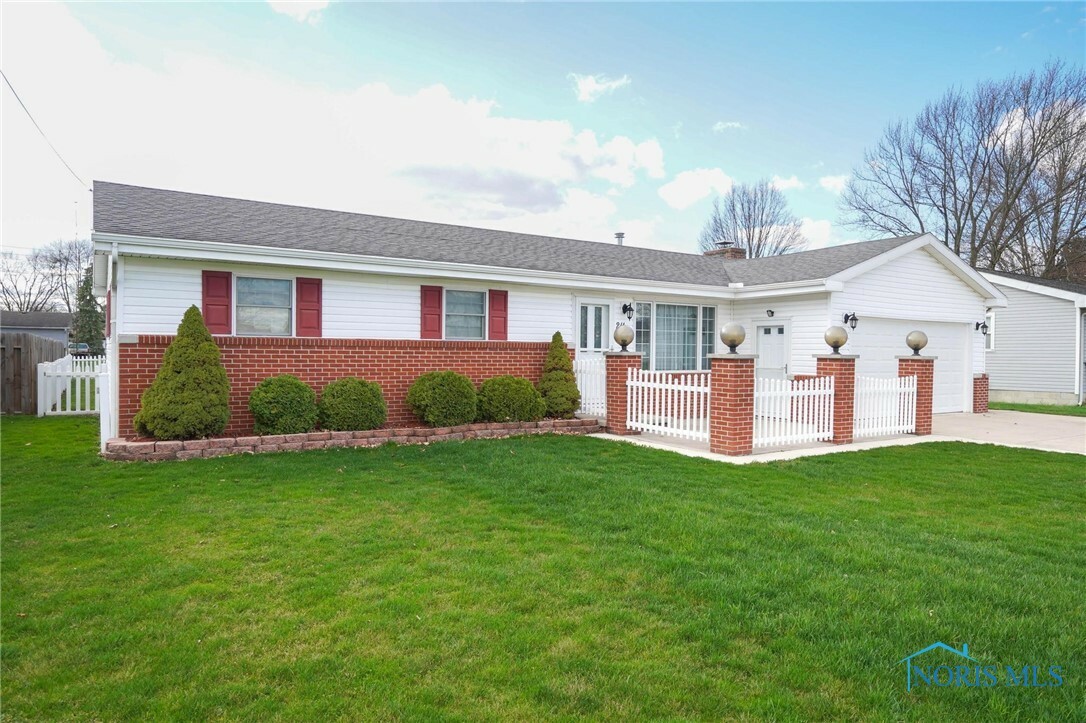 Property Photo:  211 Rudolph Road  OH 45872 