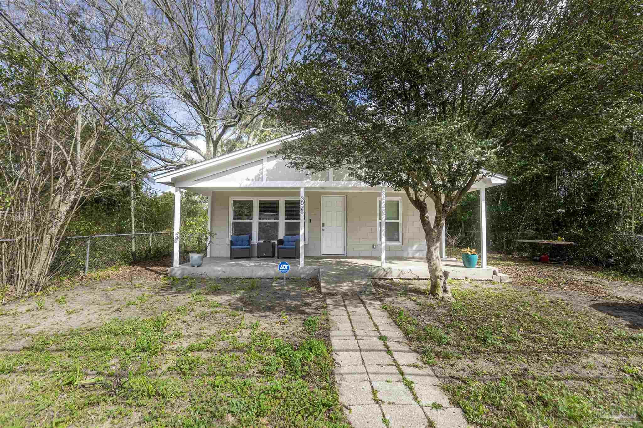 Property Photo:  3026 N Q St  FL 32505 