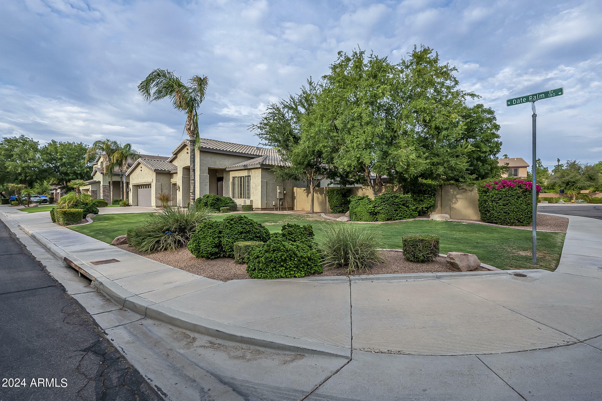 Property Photo:  187 N Date Palm Drive  AZ 85234 