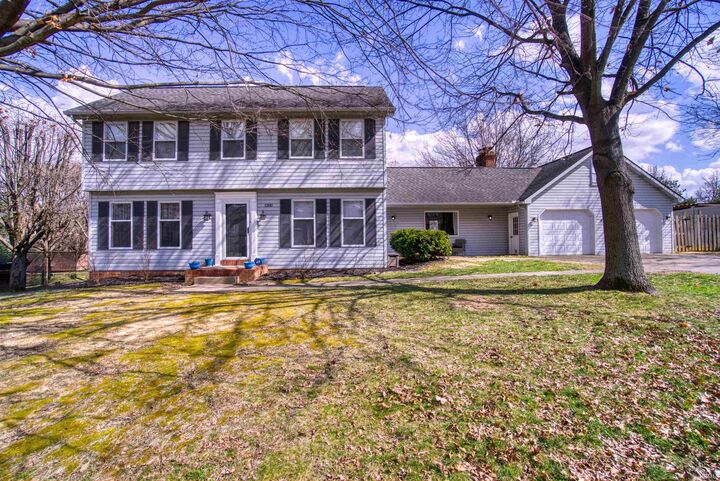 House for sale in Mount Vernon 1200 Tanglewood Drive, Mount Vernon, IN