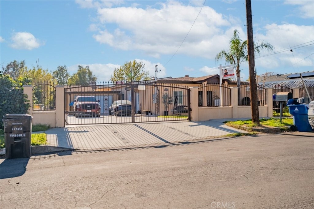 Property Photo:  11529 Sproule Avenue  CA 91331 