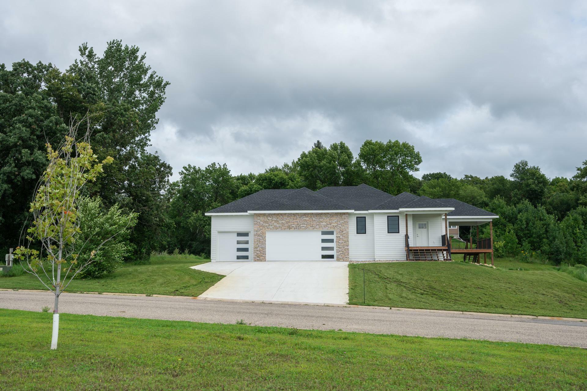 Property Photo:  3635 Crestwood Ridge NE  MN 56308 