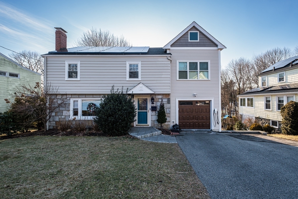 Property Photo:  33 Sargent Rd  MA 01890 