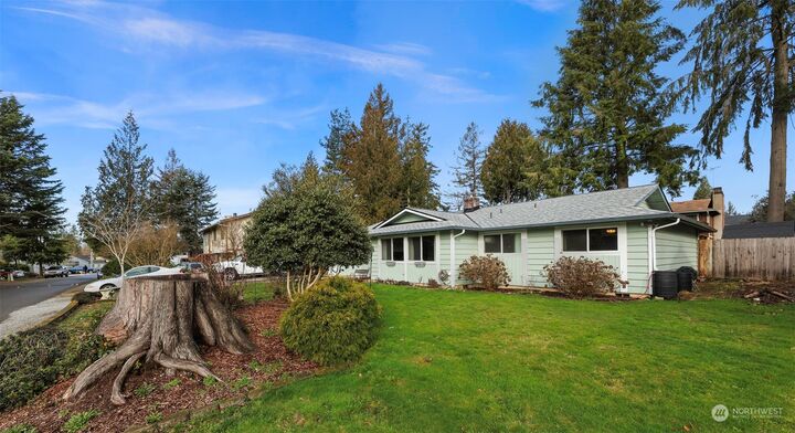 Property Photo: 22034 SE 269th Place WA 98038