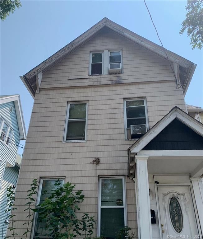 Property Photo:  139 Poplar Street  CT 06513 