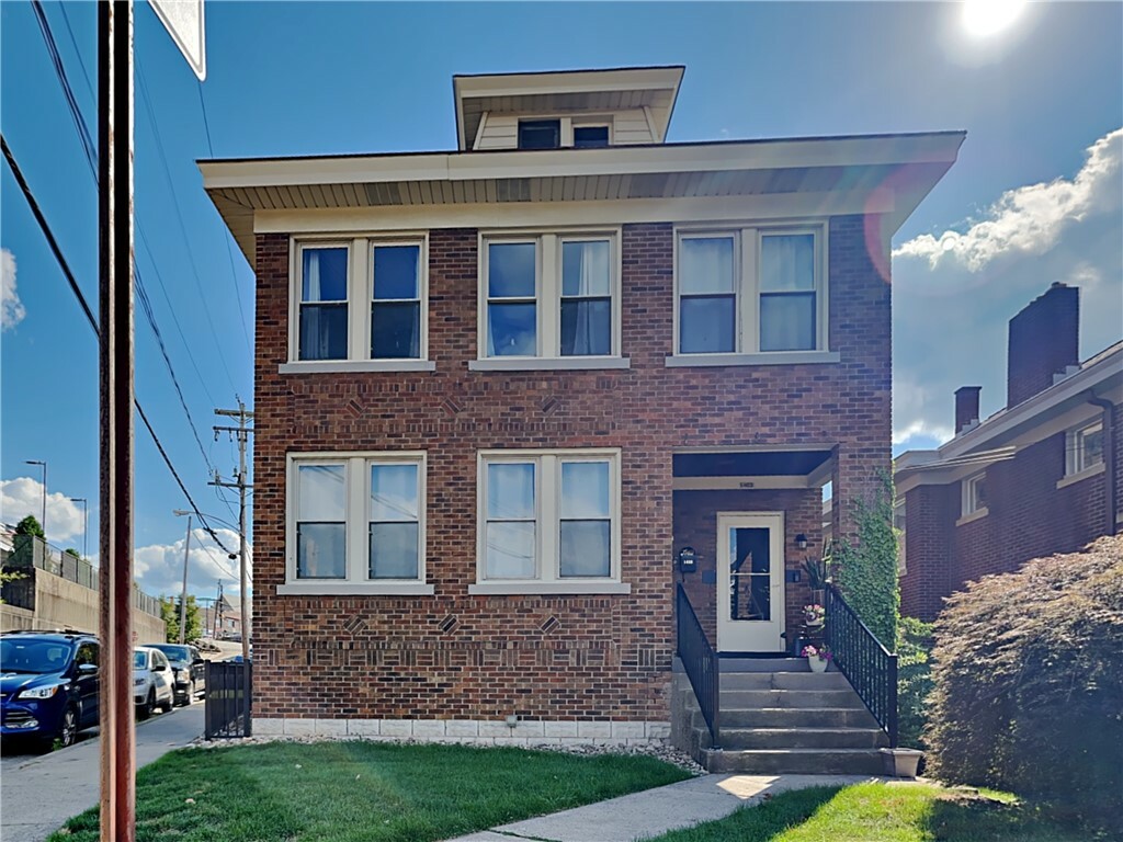 Property Photo:  1403 Tolma Ave  PA 15216 