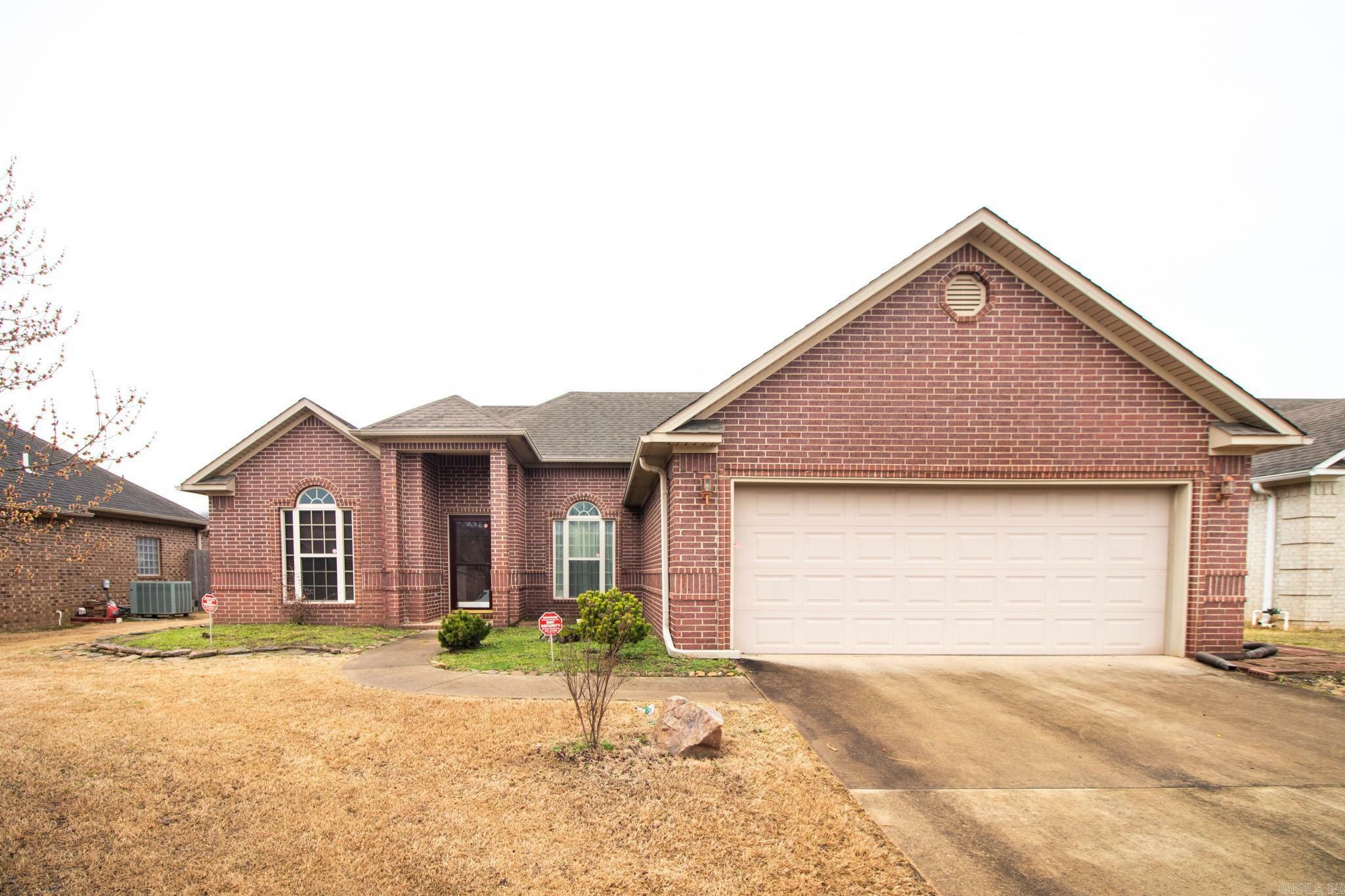 Property Photo:  411 Copperstone  AR 72404 