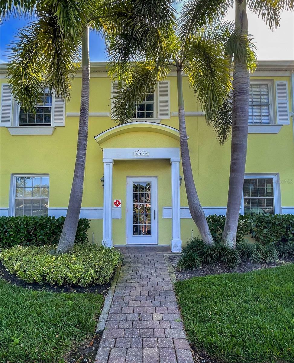 Property Photo:  4873 Cobia Drive SE B  FL 33705 