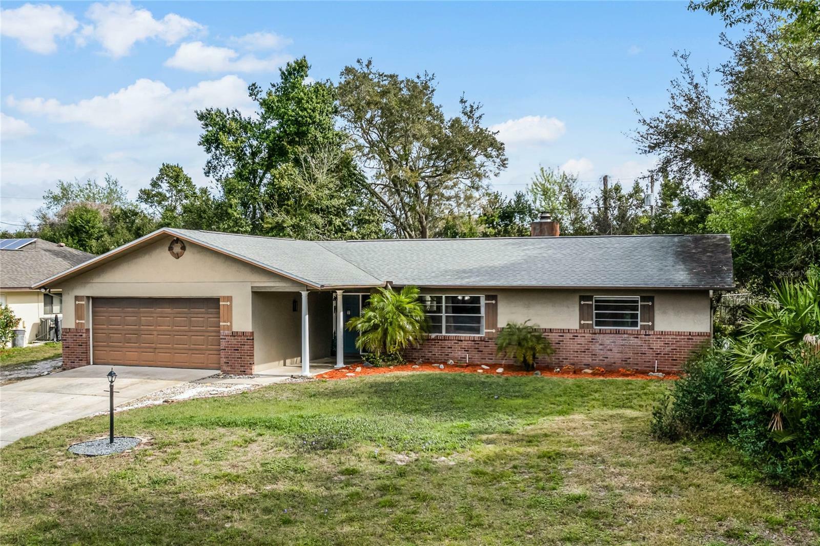 Property Photo:  810 Sylvia Drive  FL 32725 