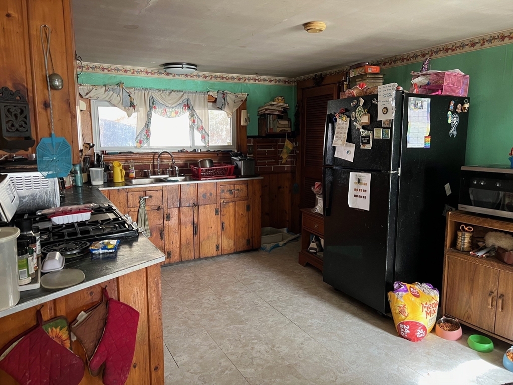 Property Photo: 1841 Bay St MA 02780