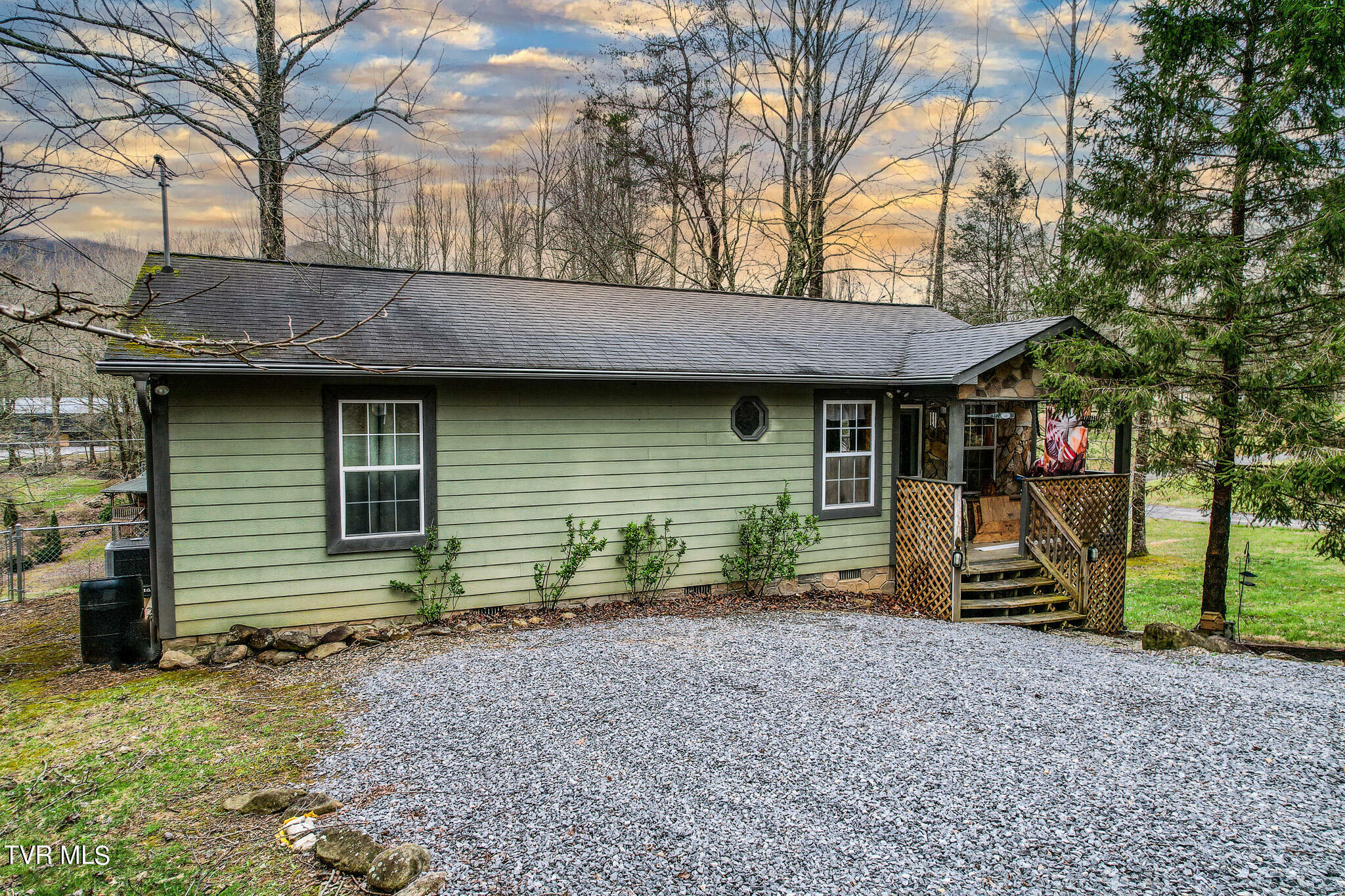 Property Photo:  146 Hollow Road  TN 37722 