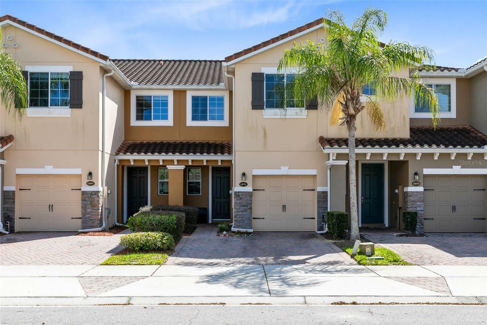 Property Photo: 1971 Silverweed Way FL 32765