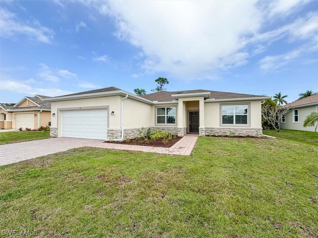 Property Photo:  913 SW 22nd Terrace  FL 33991 