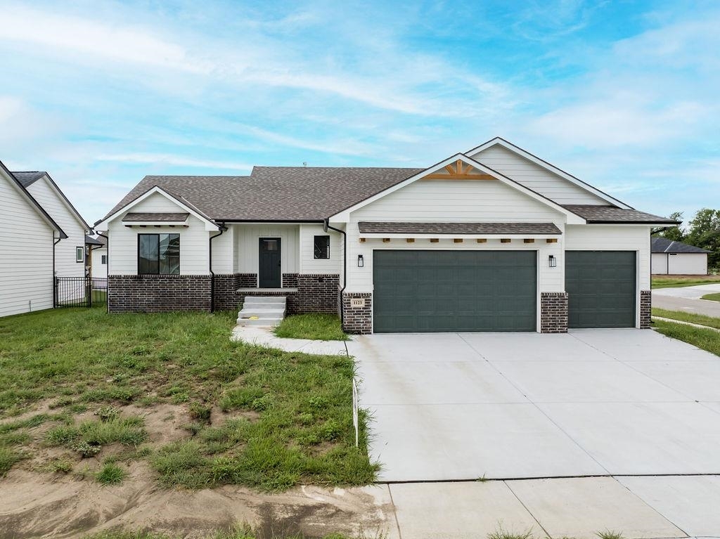 Property Photo:  1123 W Hazel Ln  KS 67052 