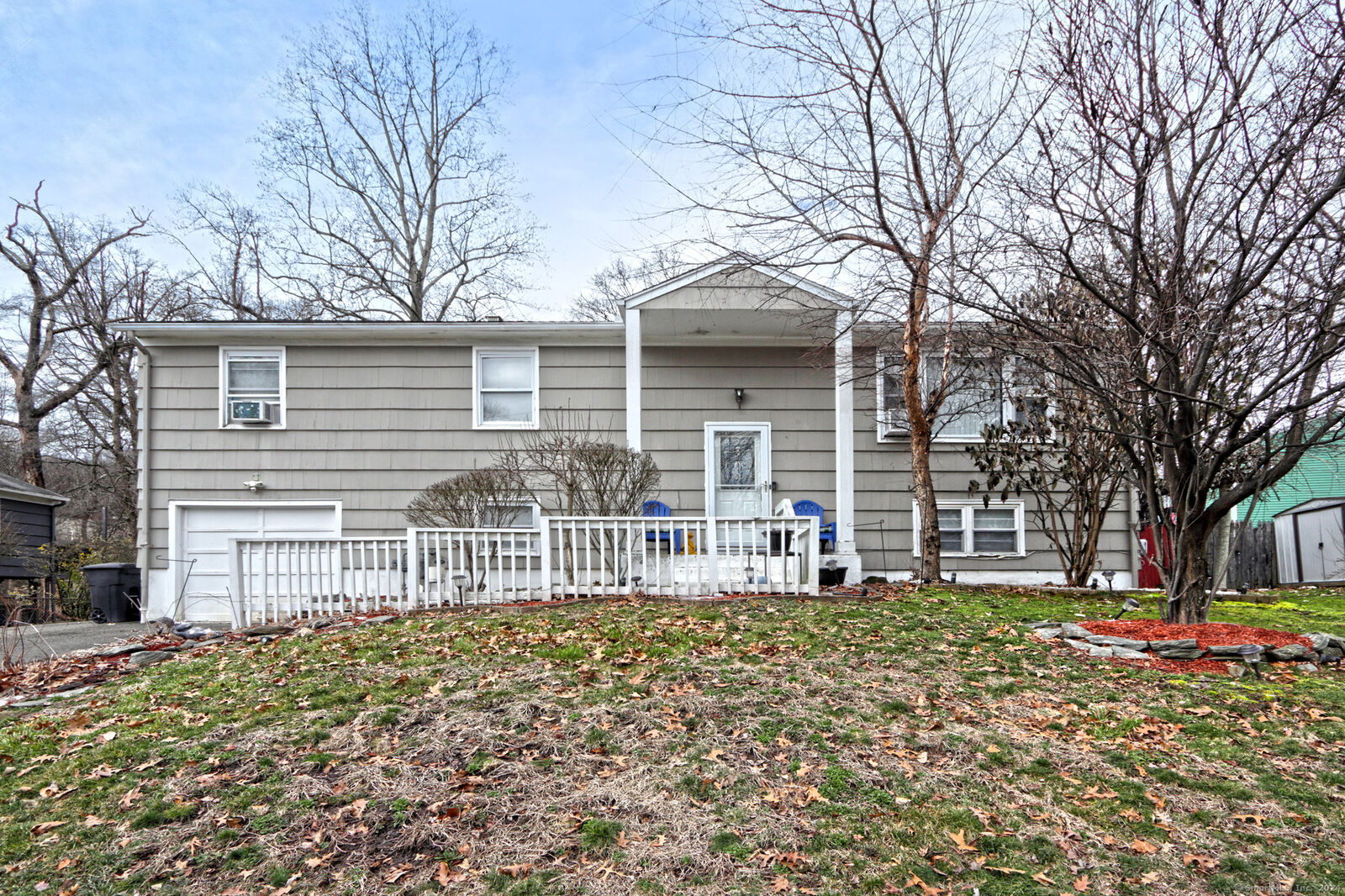 Property Photo: 122 Hilltop Lane CT 06516