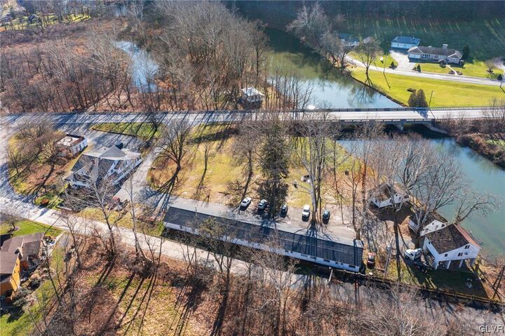 Property Photo: 1563 Old Route 22 PA 19534