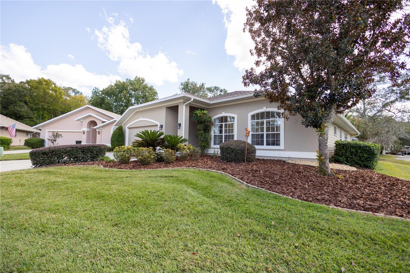 Property Photo: 3615 NW 61st Lane FL 32653