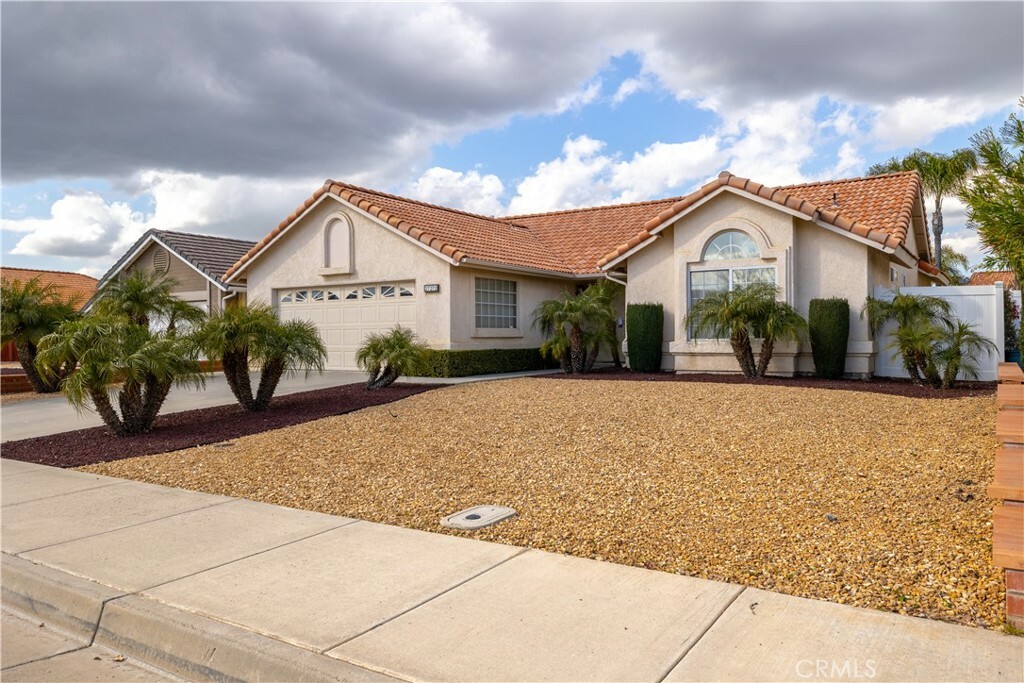 Property Photo:  27272 Potomac Dr Menifee  CA 92586 