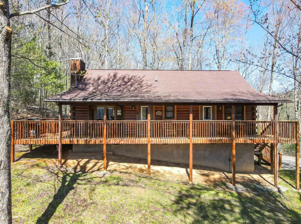 3189 Stepping Stone Drive  Sevierville TN 37862 photo