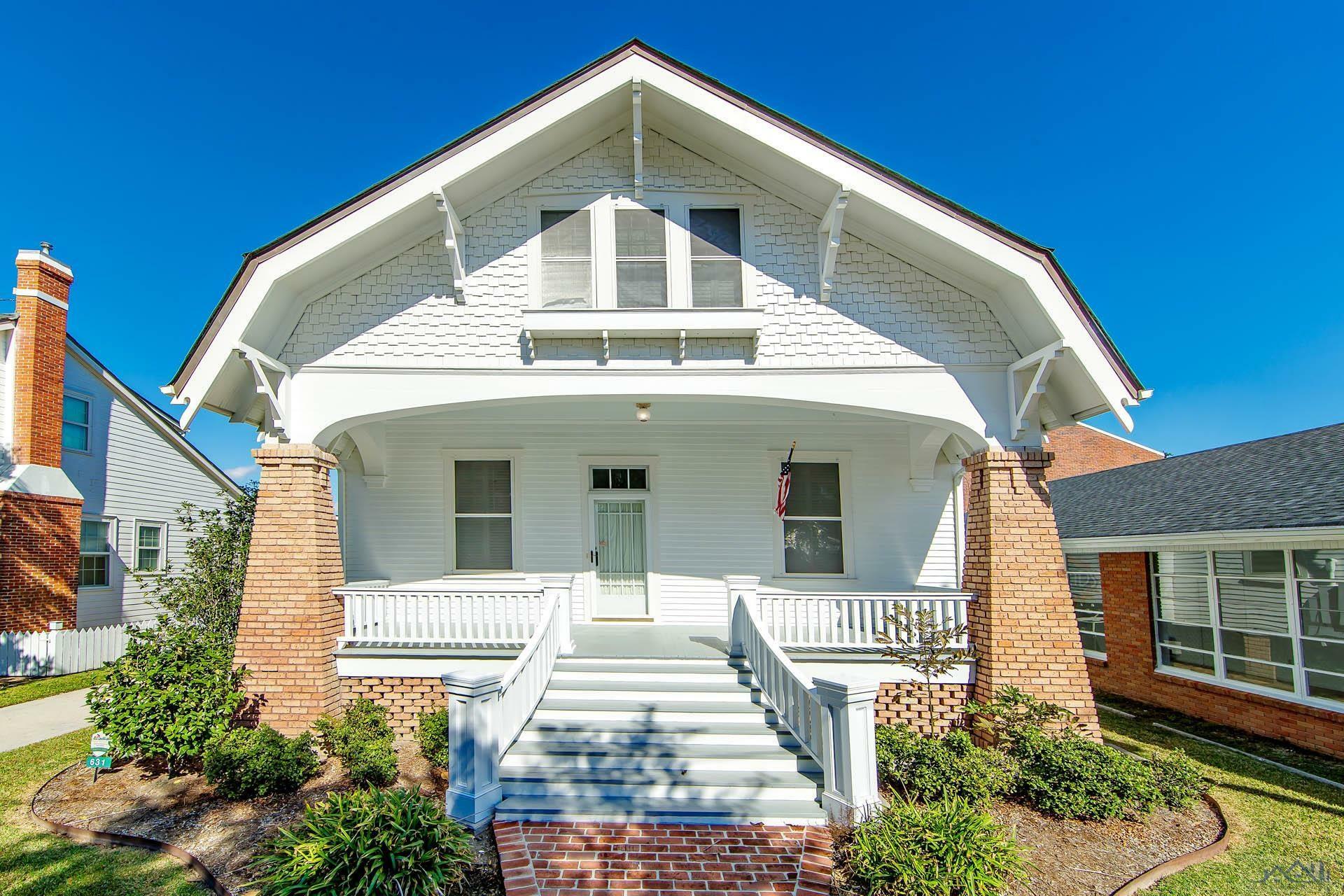 Property Photo:  631 Verret St  LA 70360 