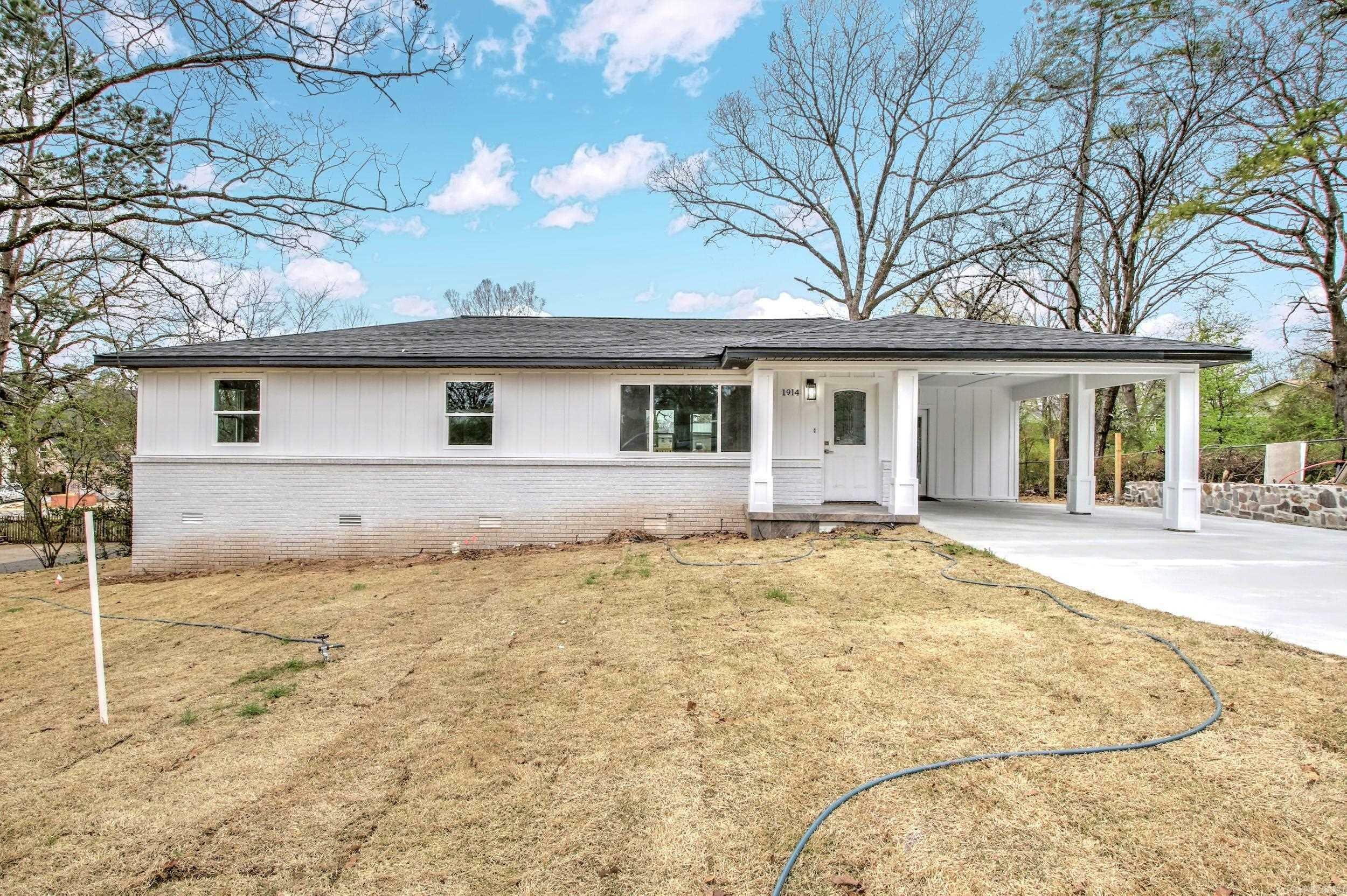 Property Photo:  1914 Watt Street  AR 72227 