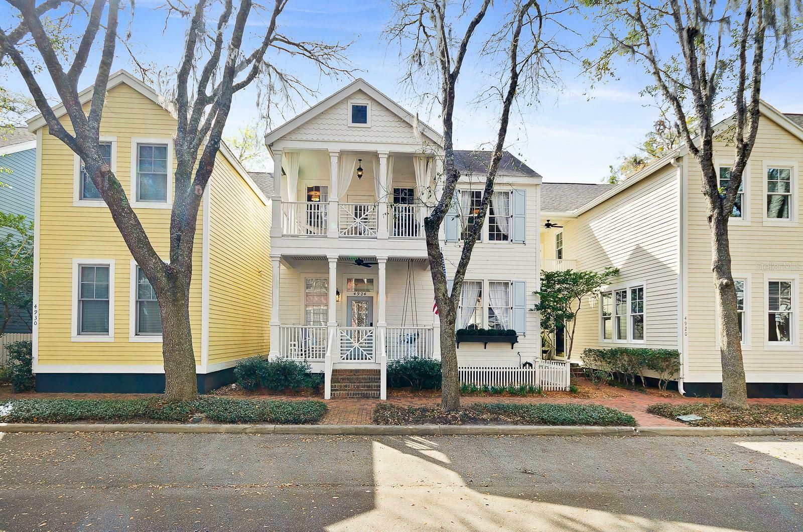 Property Photo: 4924 SW 91st Drive FL 32608