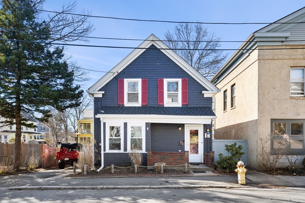 Property Photo:  12 Cliff Street  MA 01970 