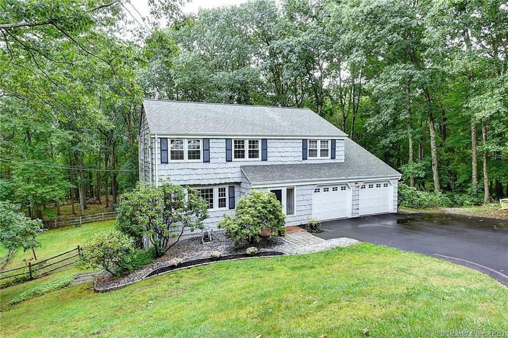 Property Photo:  427 Woodhaven Road  CT 06033 