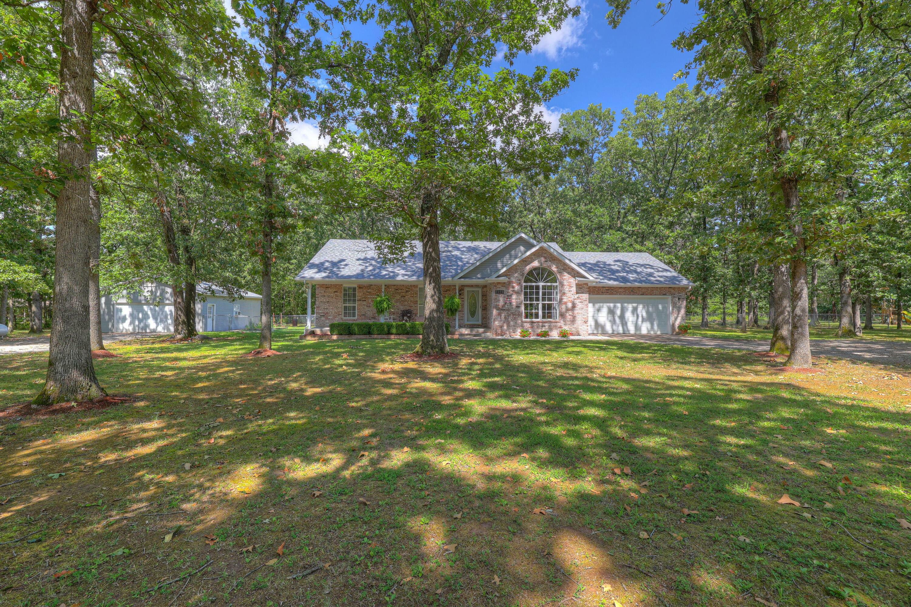 Property Photo:  2220 County Road 37  MO 64862 