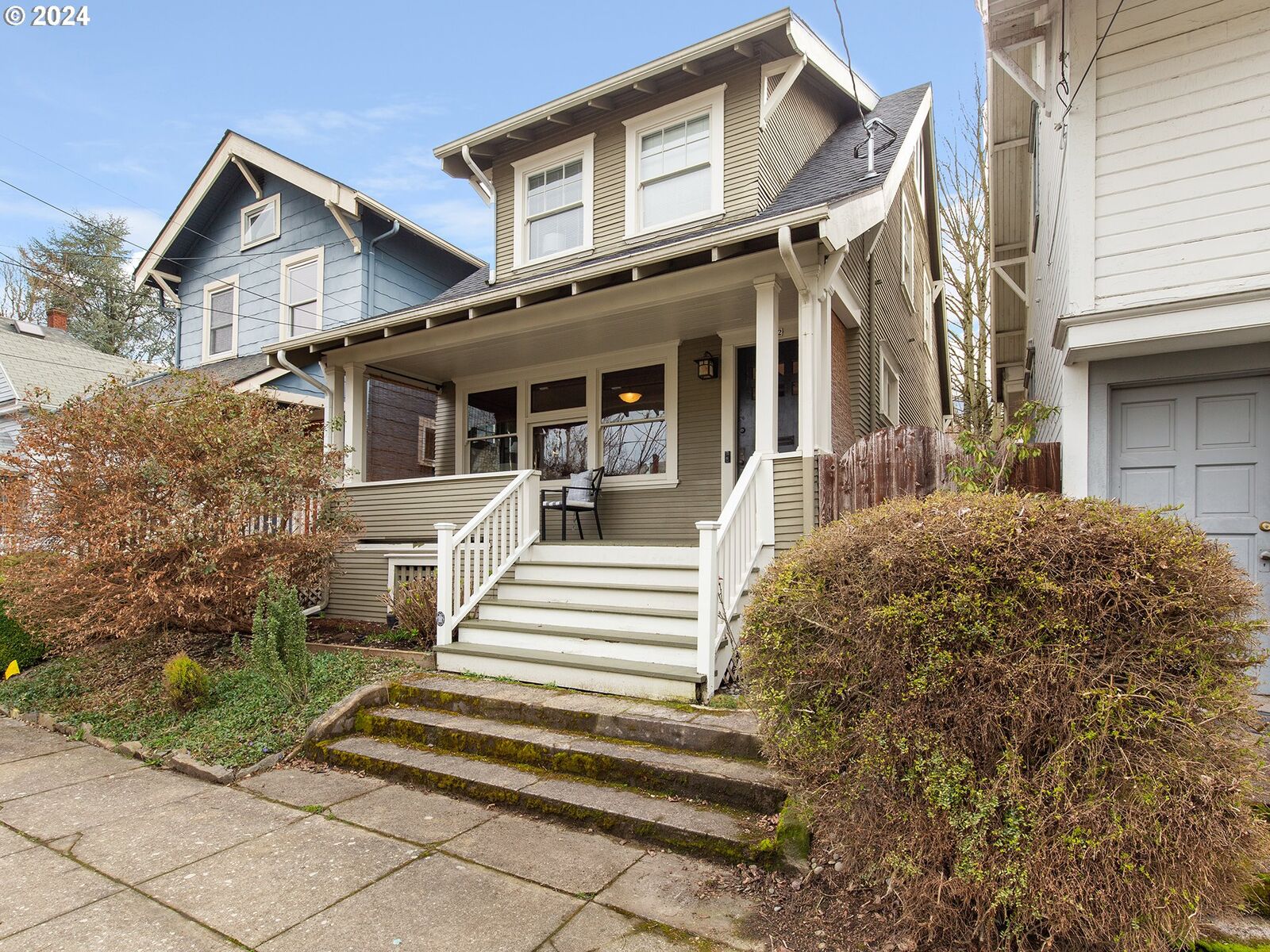 Property Photo:  312 NE 27th Ave  OR 97232 