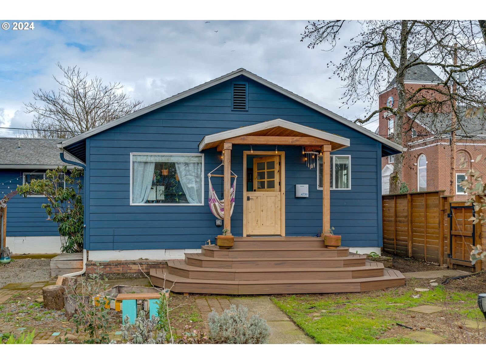 Property Photo:  4730 SE 63rd Ave  OR 97206 