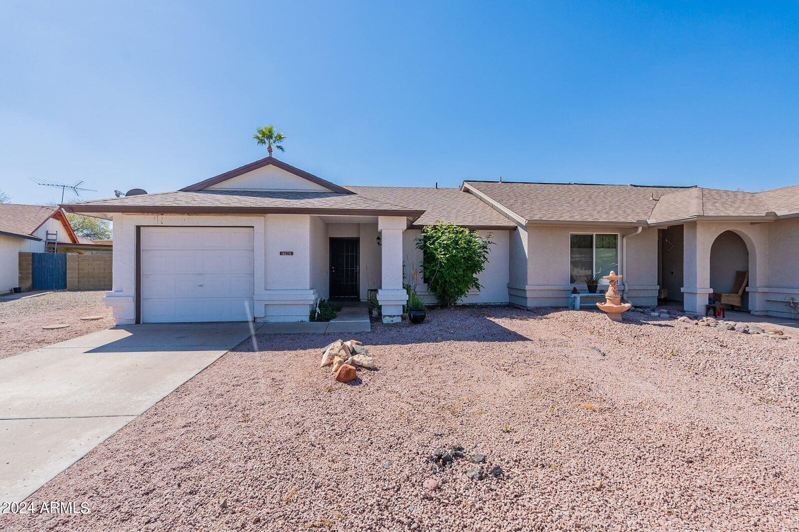Property Photo:  16220 N 16th Place  AZ 85022 