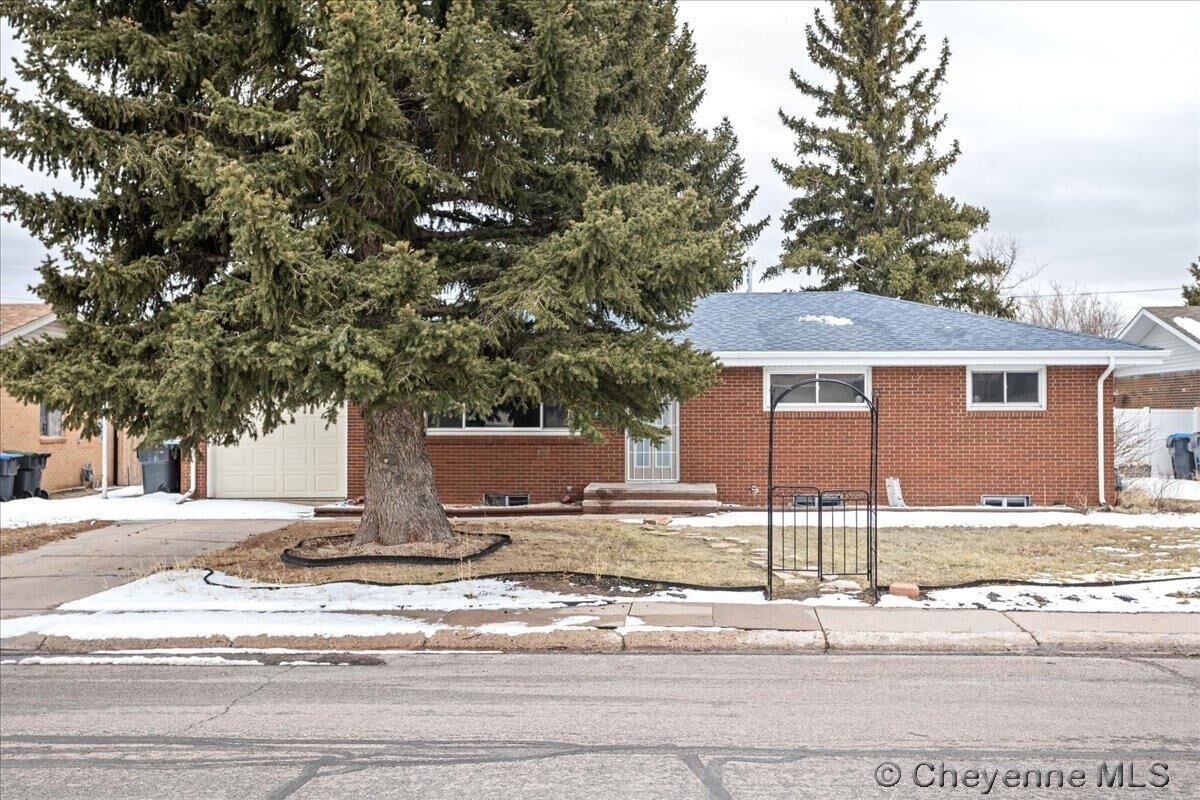 Property Photo:  605 Western Hills Blvd  WY 82009 