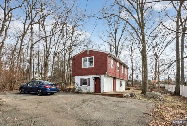 Property Photo:  198R Ratzer Road  NJ 07470 