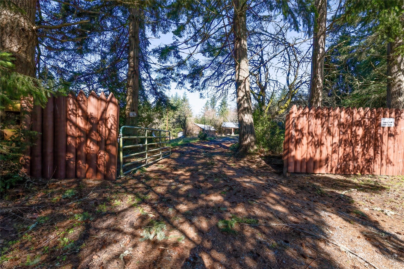 Property Photo:  24710 Fisk Road E  WA 98360 